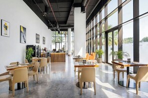 Dining - Agora, Doha, Autograph Collection (Lusail)