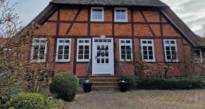 Welcome to this unique historic thatched-roof cottage in the village center v
