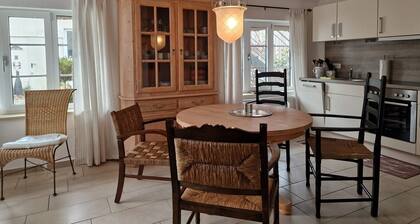 Welcome to this unique historic thatched-roof cottage in the village center v