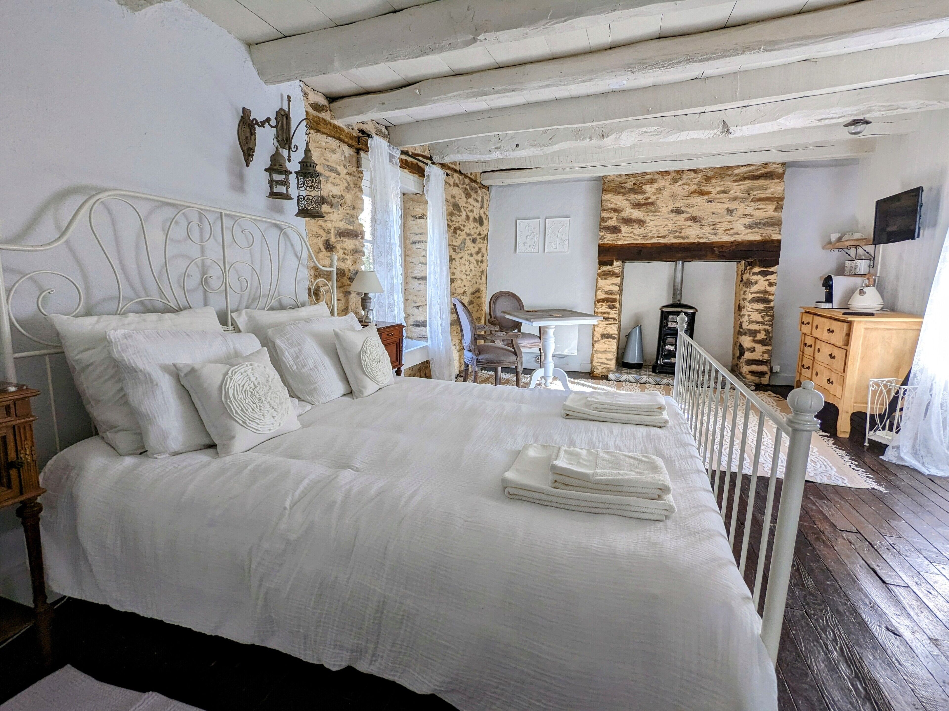 高級客房 | 免費無線上網、床單