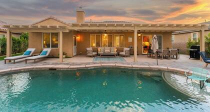 Villa Chella - Walking distance to Coachella and Stagecoach, golf course views