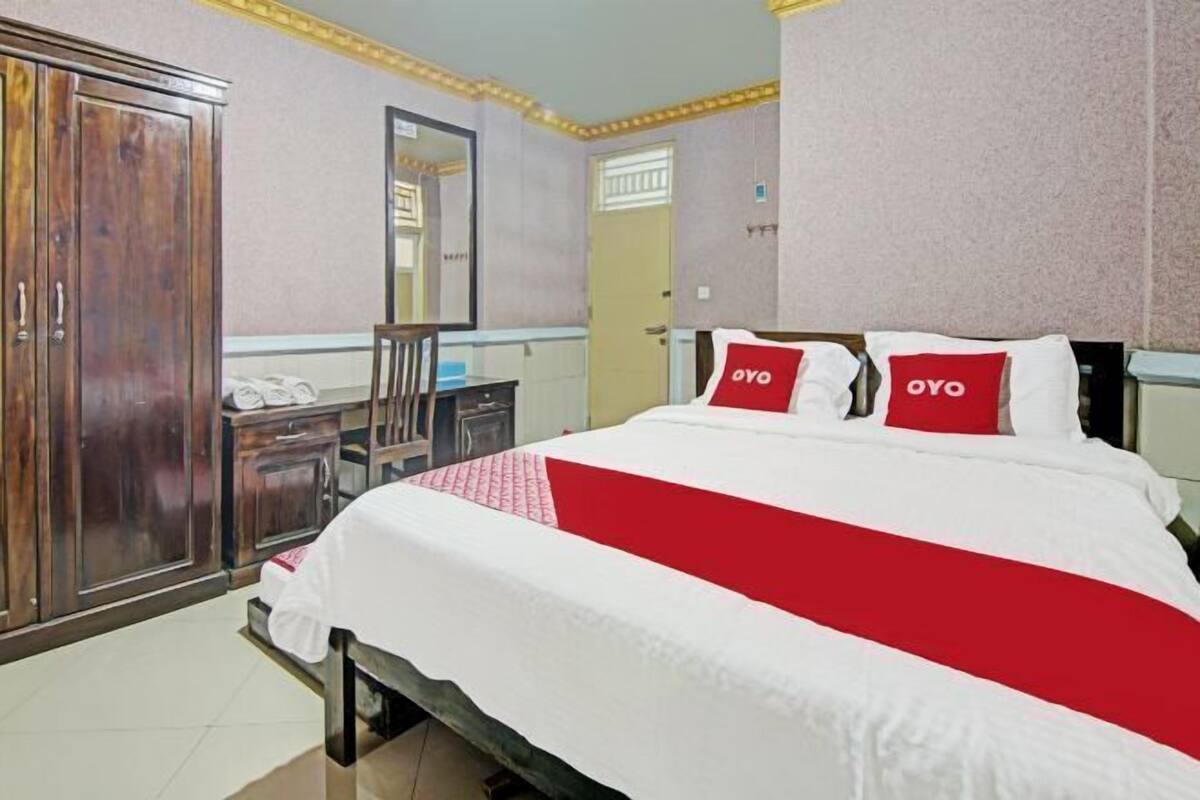 1 bedroom, desk, free WiFi, bed sheets