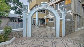 Esterni