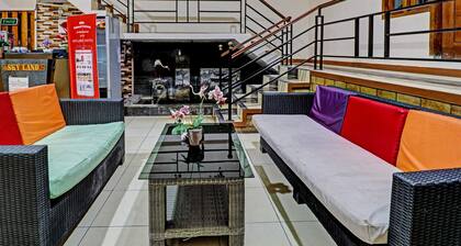 OYO Life 92127 Skyland Pasteur