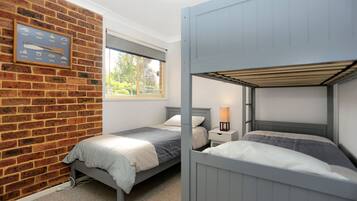 2 bedrooms, free WiFi