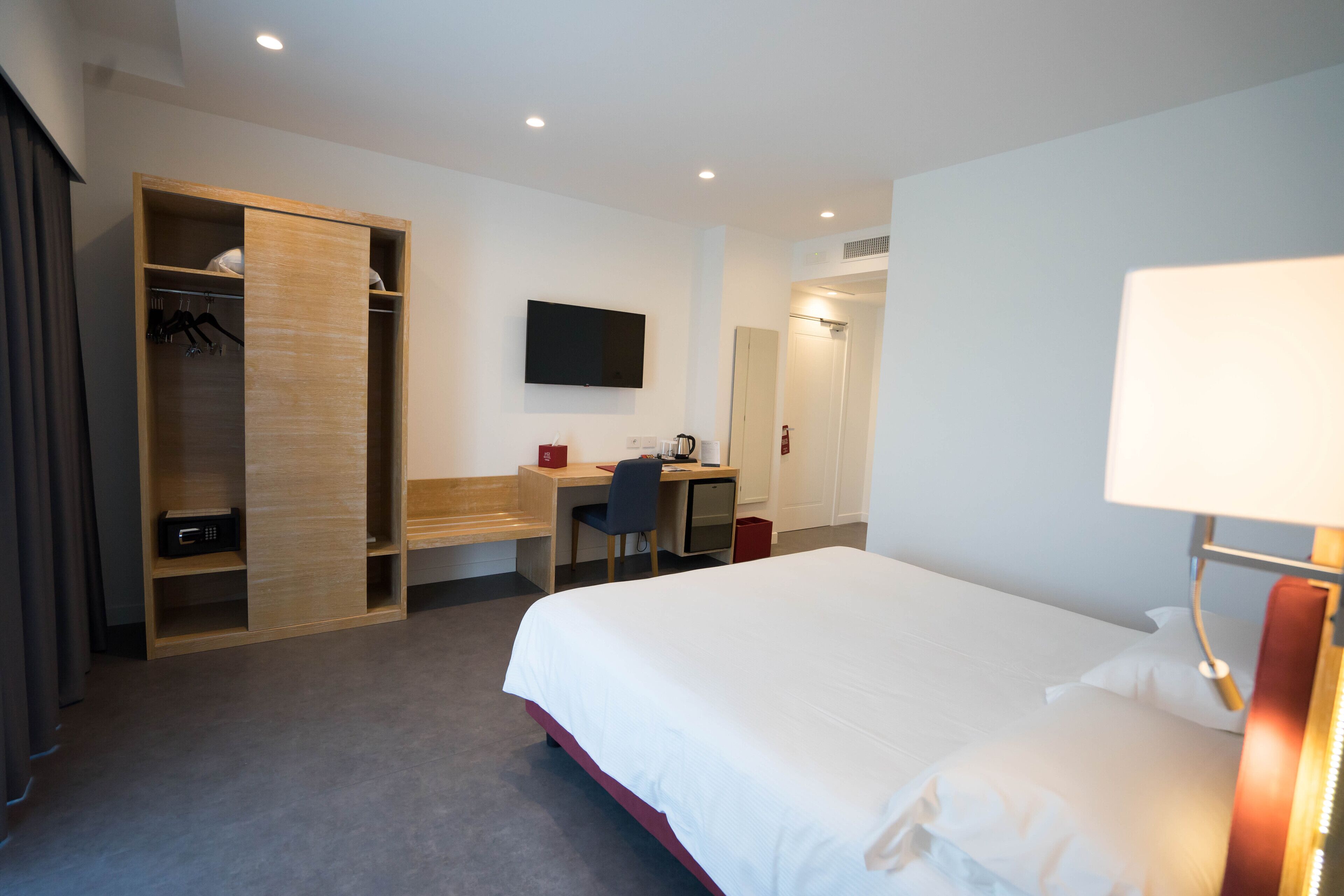 意大利 Frette 床单、高档床上用品、羽绒被、记忆海绵床垫