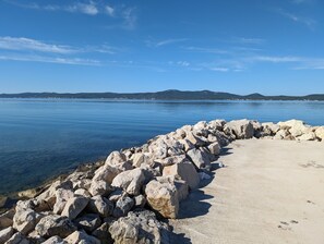 Am Strand, Liegestühle