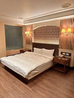 Deluxe Double Room, 1 Double Bed | Free WiFi, bed sheets - Duke Business Hotel (Taoyuan City)