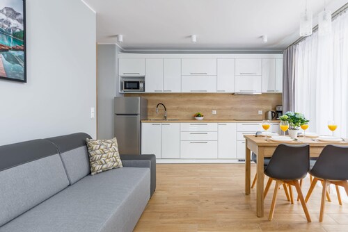 Seaside Apartment with Balcony | 500 m from the Beach and Parking