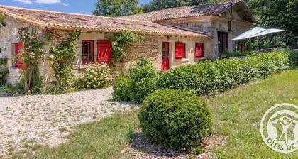 Charming house near Montreuil Bellay with Wifi and Pets allowed