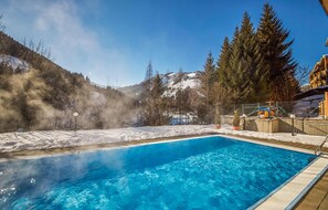 Innenpool, beheizter Pool