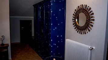 Luxury-Zimmer | Hochwertige Bettwaren, Minibar (mit einigen kostenlosen Artikeln)