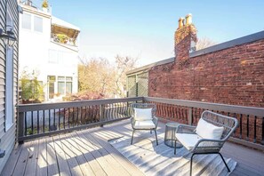 House, Berbilang Katil, Balcony, City View | Teres/patio