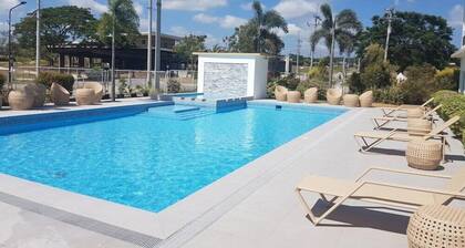 Microtel by Wyndham South Forbes Near Nuvali