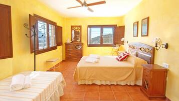 3 bedrooms, desk, iron/ironing board, travel crib