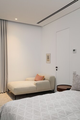 MAMAD Ultimate Luxury Villa & Wild Beach by FeelHome