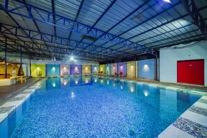 Pool - Hotel Windsor Castle (Salem)