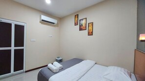 ベーシック ダブルルーム | 防音設備、アイロン / アイロン台、WiFi (無料)