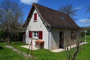 Exterior - Cottage for rent (RUDELLE)