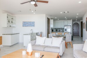 TV - Casa Blanca Golf Villas 3 Bedrooms Condo E 702 (Puerto Peñasco)