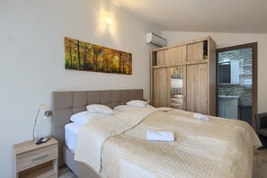 3 Schlafzimmer, Zimmersafe, Bügeleisen/Bügelbrett, WLAN