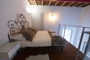 1 chambre, fer et planche à repasser, accès au Wi-Fi (inclus)