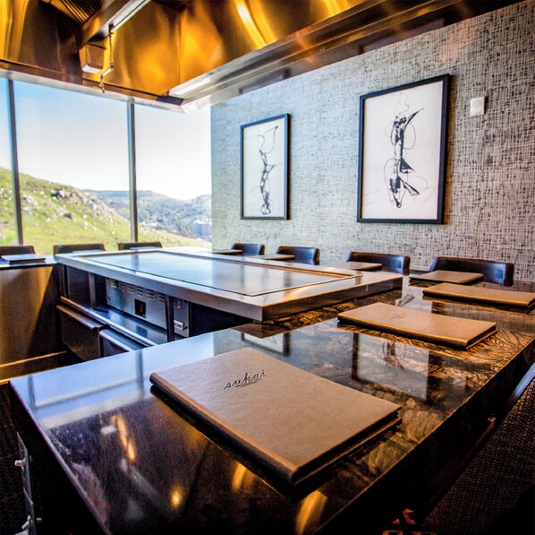 6 restaurantes, café da manhã, culinária americana