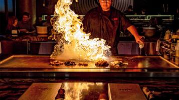 6 Restaurants, Frühstück, Mittagessen, Abendessen, amerikanische Küche