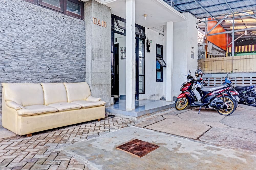 Hotel O Lily House
