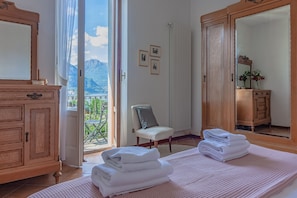 4 Schlafzimmer, Bügeleisen/Bügelbrett, kostenloses WLAN, Bettwäsche
