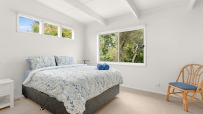 3 bedrooms, iron/ironing board, travel crib, internet - SilverTide Retreat in Silverleaves (Silverleaves)