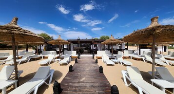 Beach bar
