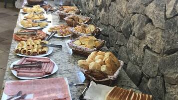 Gratis tag selv-morgenmad hver dag