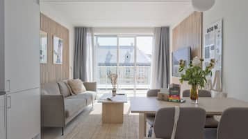 Biggy Apartment - 2 Bedroom | リビング エリア | 37 インチのLED テレビ (デジタル放送視聴可)、テレビ