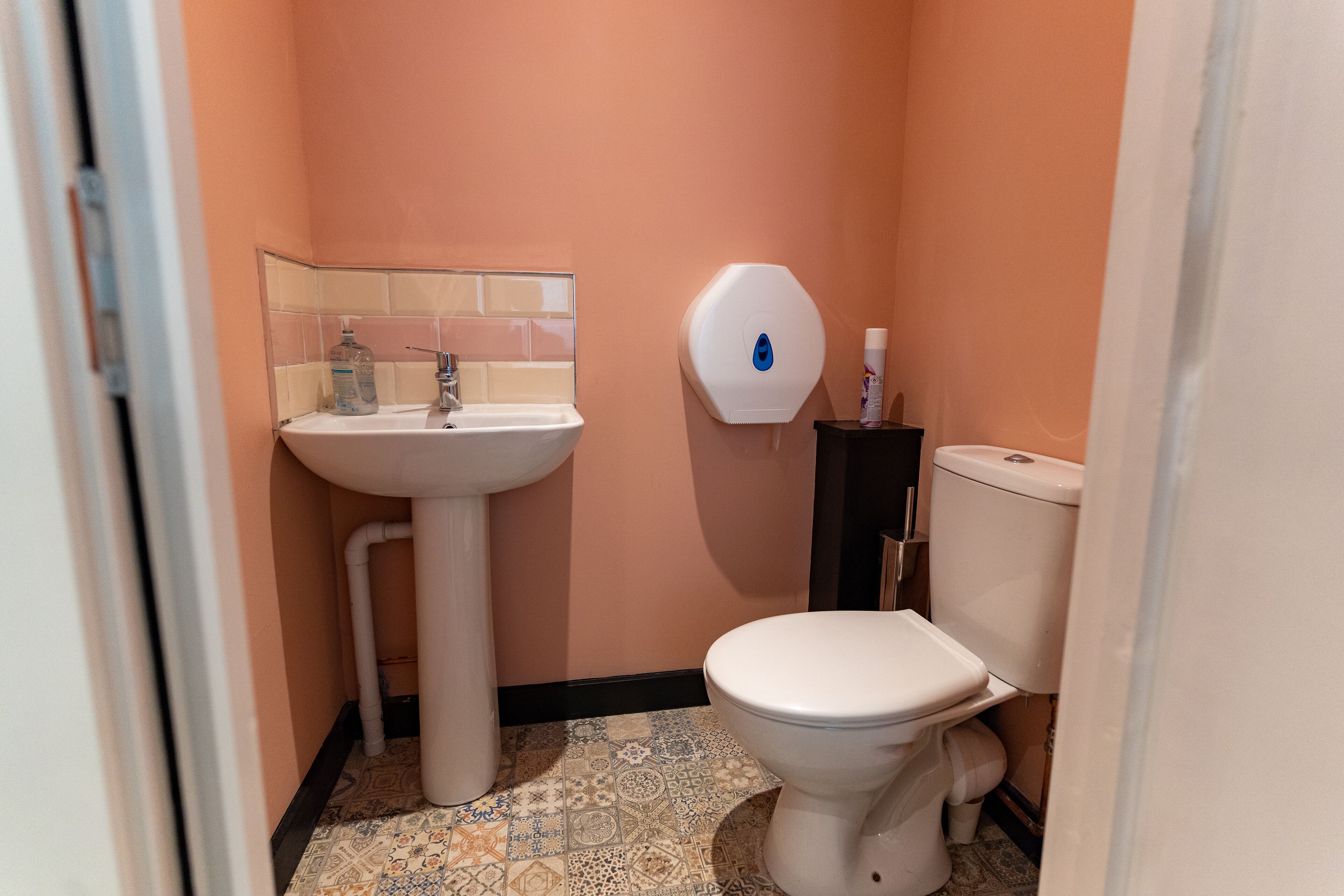 Foto - Hostelle - women only hostel London