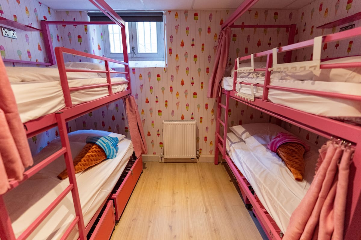 4 Bed Dorm, Women Only | WiFi (free), bed sheets