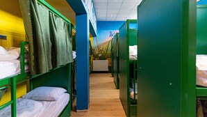 16 Bed Dorm, Women Only | Wi-Fi gratuit, draps fournis