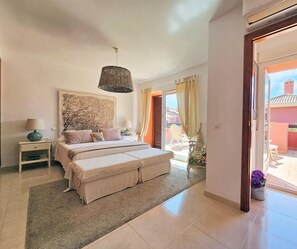 3 bedrooms, iron/ironing board, free WiFi