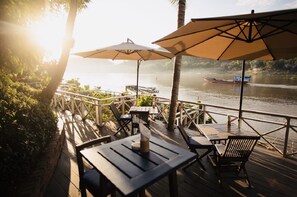 Luxury Double Room | Property grounds - Villa Alounsavath Mekong Riverside (Luang Prabang)