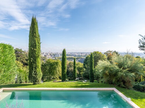 La vue - Charming house with a pool, garden and amazing view,