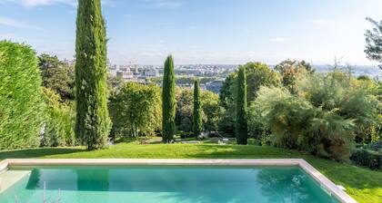La vue - Charming house with a pool, garden and amazing view,