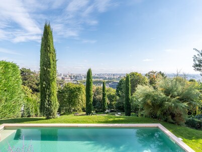 La vue - Charming house with a pool, garden and amazing view,