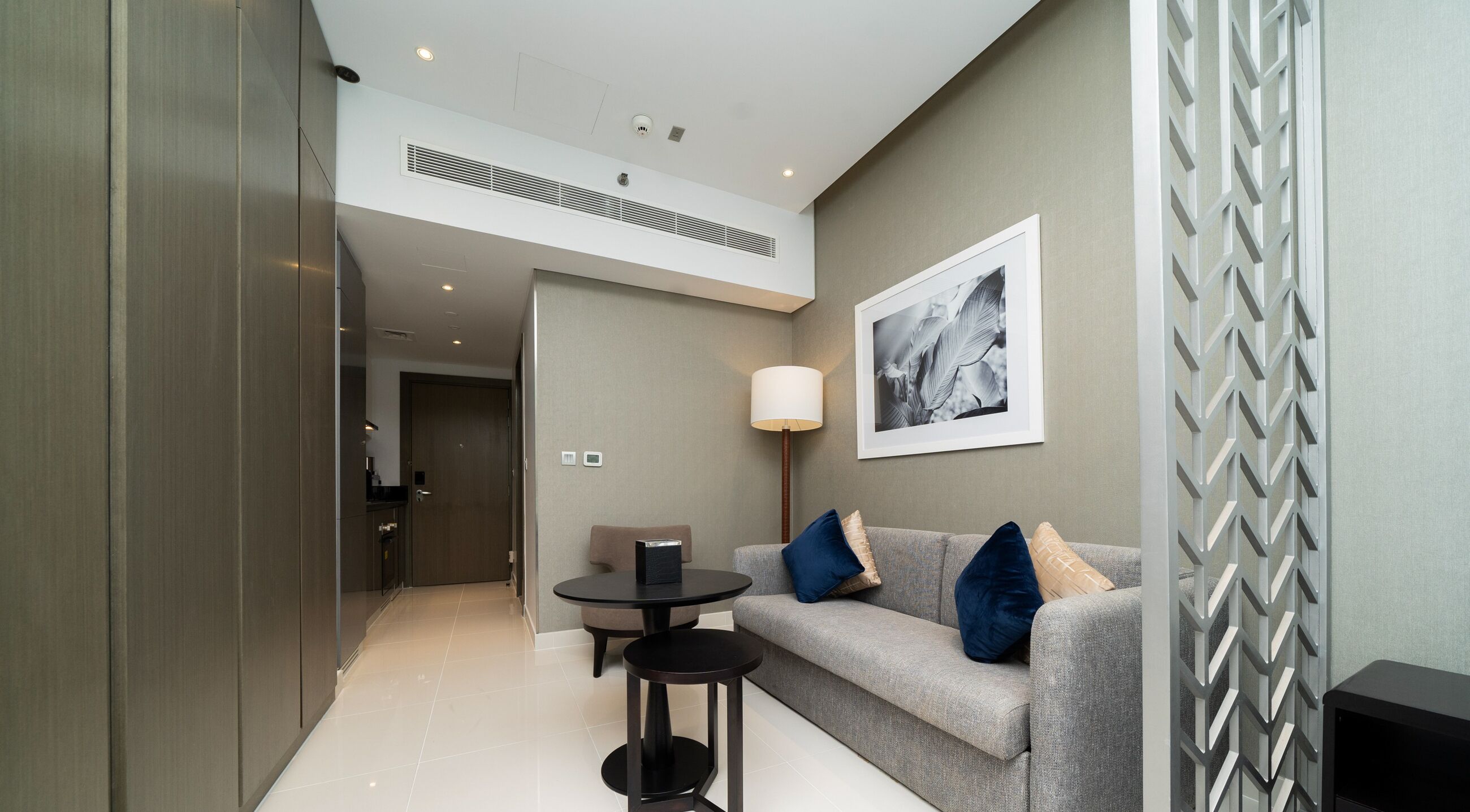 Estúdio luxo | Cortinas blackout, ferros/tábuas de passar roupa, Wi-Fi de cortesia