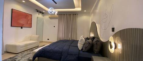 3 camere, postazione laptop, ferro/asse da stiro, Wi-Fi gratuito