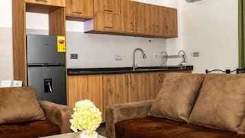 Business suite, 2 slaapkamers | 2 slaapkamers, een bureau, gratis wifi