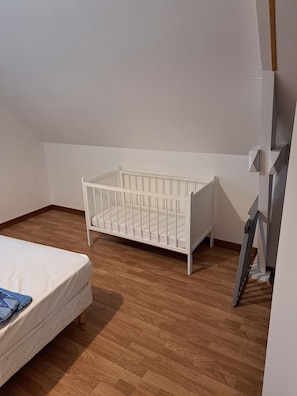 3 chambres, accÚs pour personnes à mobilité réduite