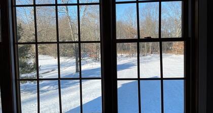 Highland Home 4BR Near New Paltz, Wedding Venues & Hudson Valley