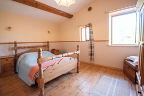 2 bedrooms, iron/ironing board, travel crib, free WiFi