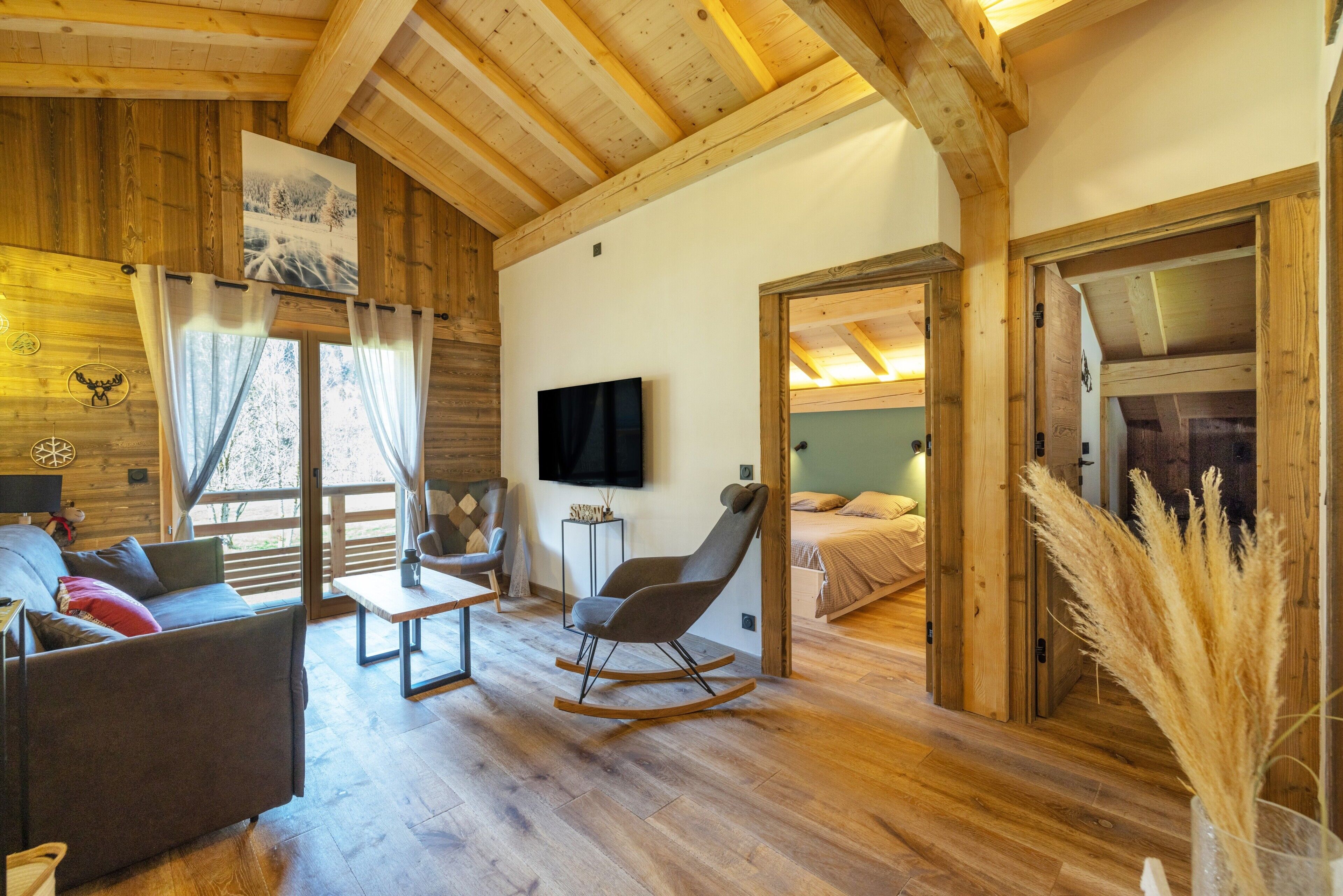 3 chambres, fer et planche à repasser, Wi-Fi gratuit, draps fournis