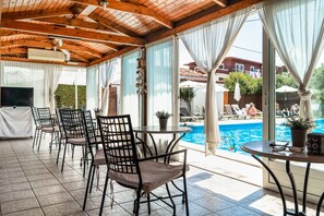 Dining - Loft Apartment 'Marketos Studio  2' with Mountain View, Wi-Fi and Air Conditioning (Kefalonia)